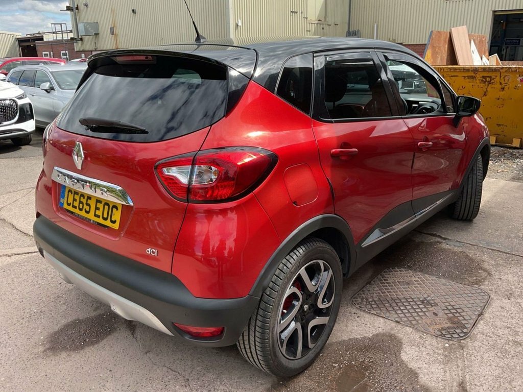 Renault Captur 1.5L Signature Nav CE65EOC Red #5