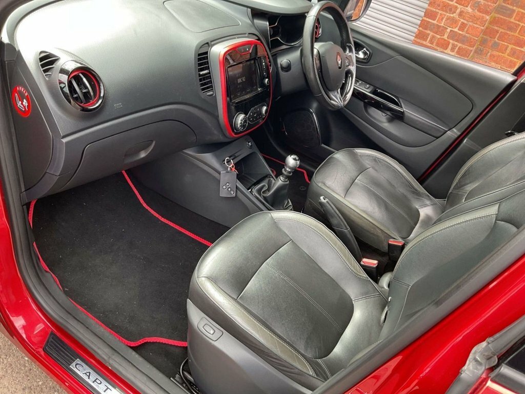Renault Captur 1.5L Signature Nav CE65EOC Red #2