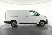 Vauxhall Vivaro 2900 1.5D 100Ps SD72FNU White #3