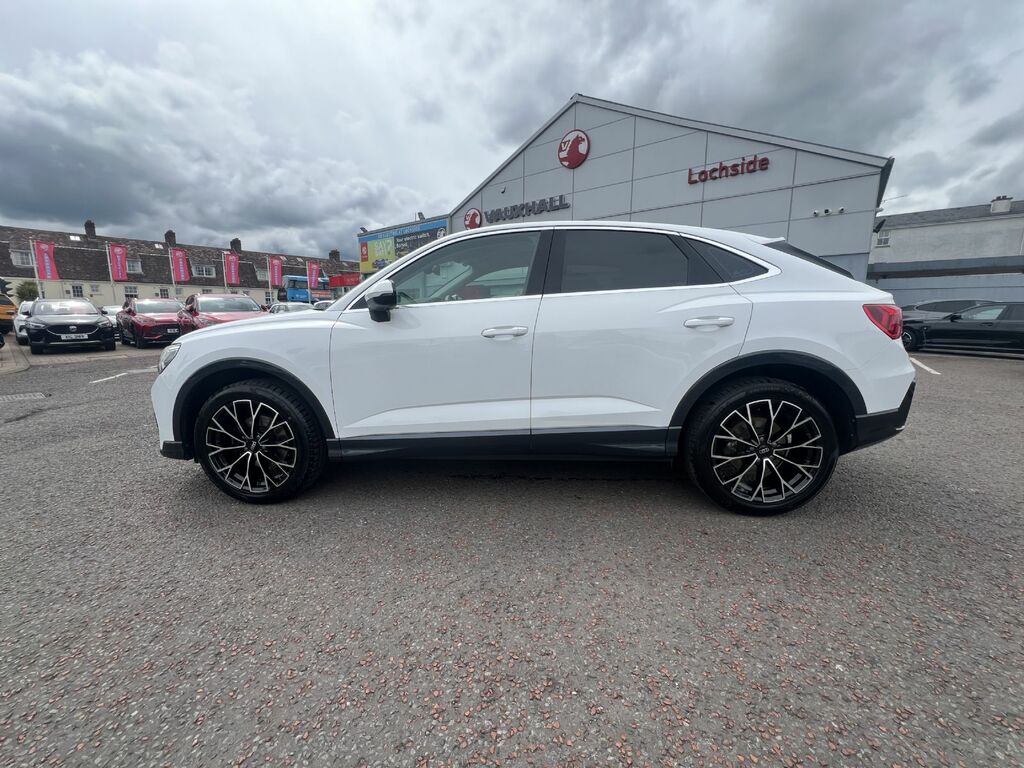 Audi Q3 Sport 35 Tfsi YS22OSA White #5