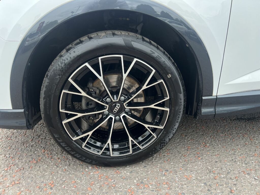Audi Q3 Sport 35 Tfsi YS22OSA White #4
