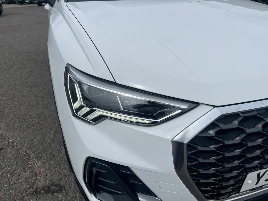 Audi Q3 Sport 35 Tfsi YS22OSA White #2