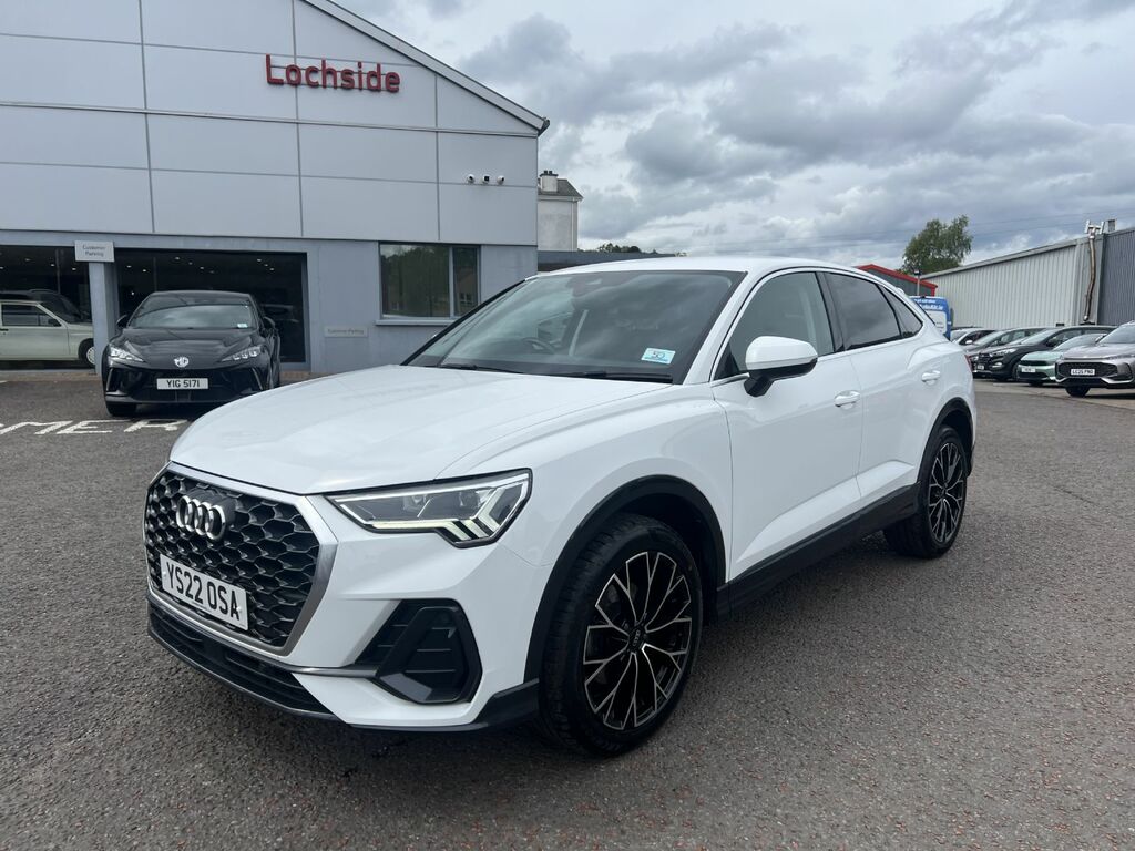 Audi Q3 Sport 35 Tfsi YS22OSA White #3