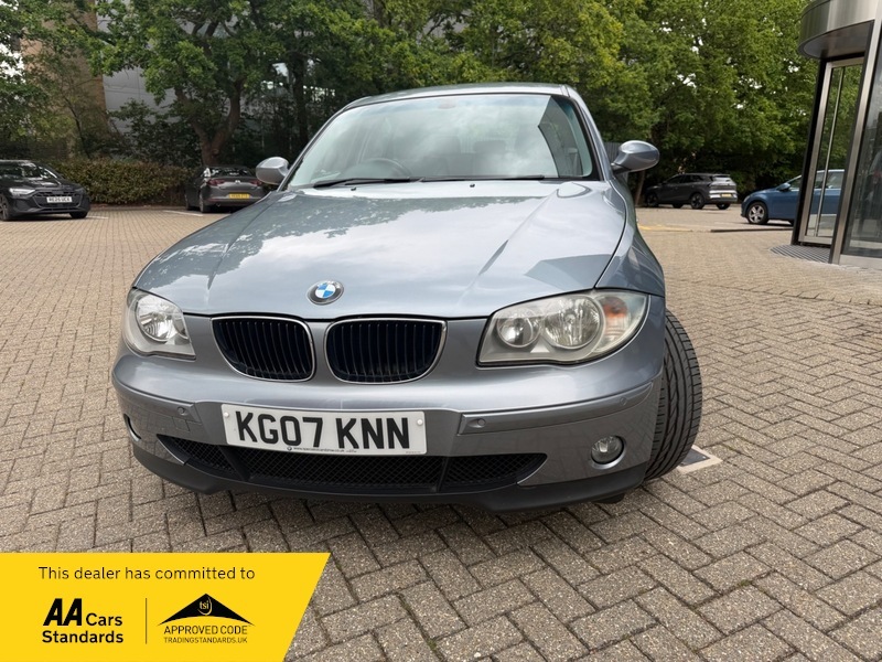 BMW 1 Series 2.0 118I Se Hatchback Blue #2