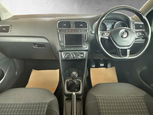 Volkswagen Polo 1.2 Tsi Match Edition Hatchback White #2