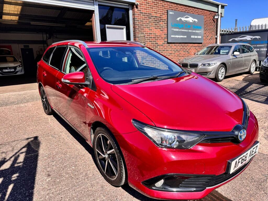 Toyota Auris 1.8 Vvt-h Design Touring Sports Cvt Euro 6 Ss 5 Red