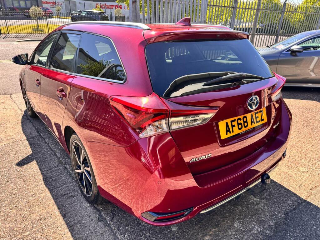 Toyota Auris 1.8 Vvt-h Design Touring Sports Cvt Euro 6 Ss 5 AF68AEZ Red #2
