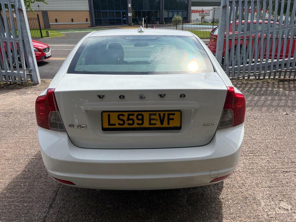 Volvo S40 2.0D Se Powershift Euro 4 White #6