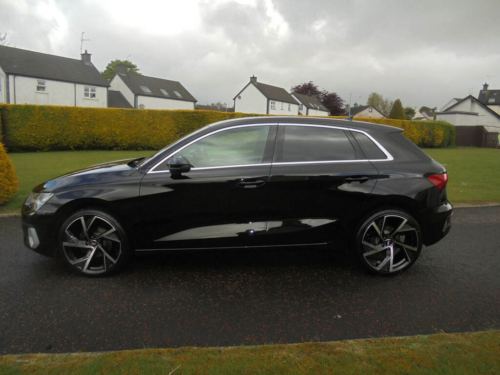 Audi A3 30 Tfsi Sport DL23NFZ Black #5