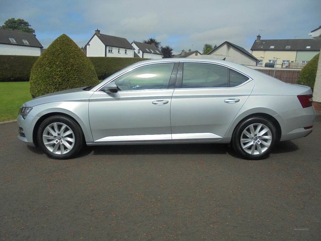 Skoda Superb 2.0 Tdi Cr 122 Se Dsg Silver #5