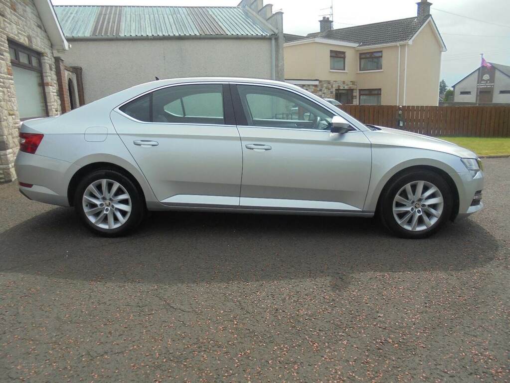 Skoda Superb 2.0 Tdi Cr 122 Se Dsg Silver #2