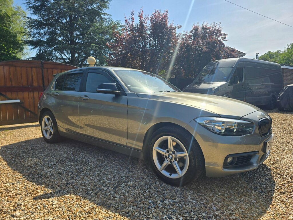 BMW 1 Series 1.5 118I Se Euro 6 Ss Silver
