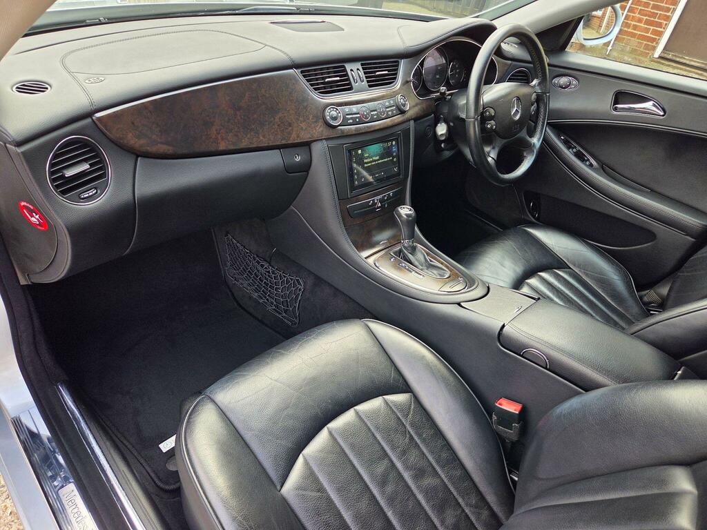 Mercedes-Benz CLS Coupe #24