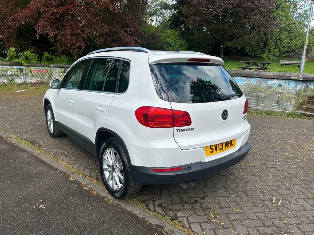 Volkswagen Tiguan 2.0 Tdi Bluemotion Tech Se 2Wd Euro 5 S S SV13WHC White #4