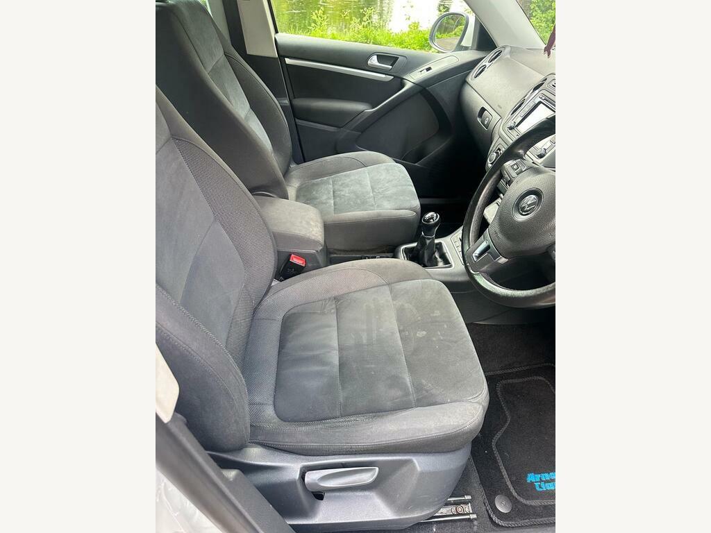 Volkswagen Tiguan 2.0 Tdi Bluemotion Tech Se 2Wd Euro 5 S S SV13WHC White #6