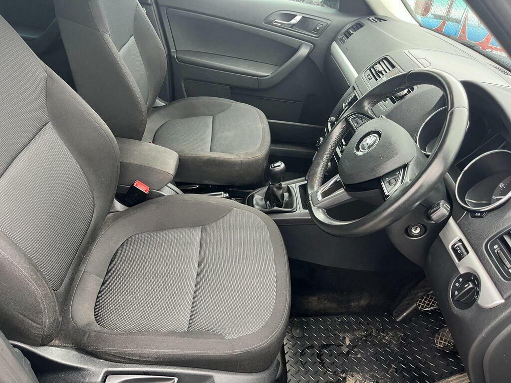 Skoda Yeti 2.0 Tdi Se Outdoor 4Wd Euro 6 S S KX66SWW Blue #6