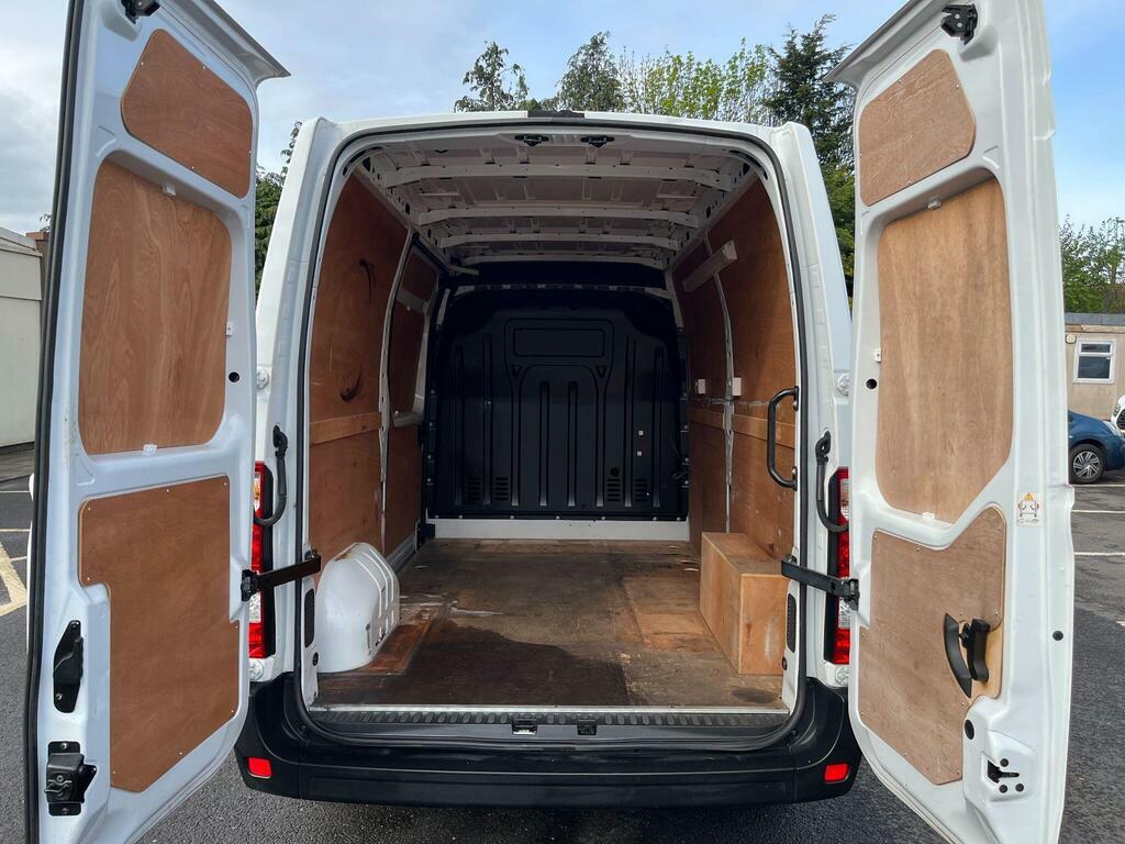 Renault Master 2.3 Dci 35 Business Fwd Mwb Medium Roof Euro 6 SD22DLK White #5