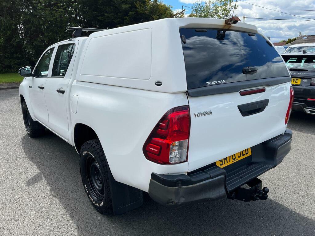 Toyota HILUX 2.4 D-4d Active 4Wd Euro 6 S S White #3