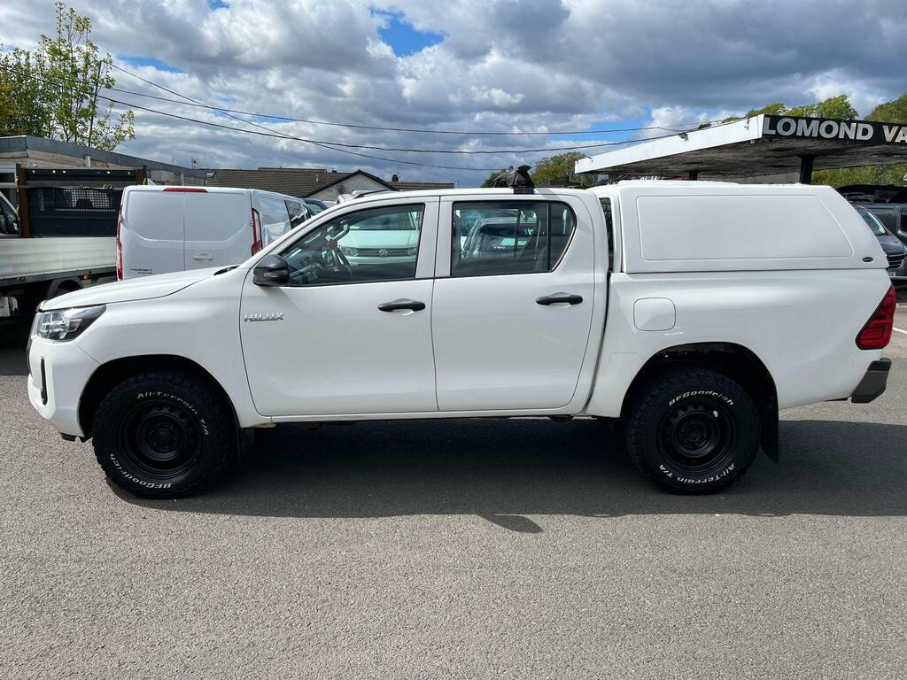 Toyota HILUX 2.4 D-4d Active 4Wd Euro 6 S S White #2