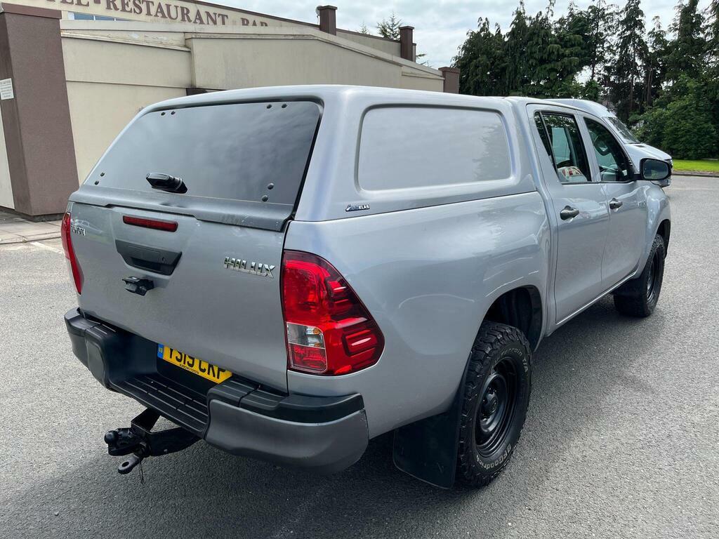 Toyota HILUX 2.4 D-4d Active 4Wd Euro 6 YS19CKP Silver #5