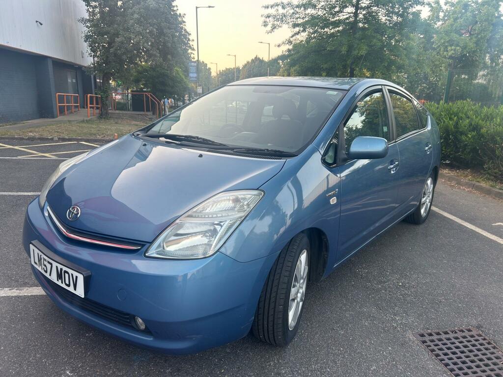 Toyota Prius 1.5 T Spirit Cvt Blue #3