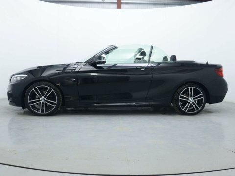 BMW 2 Series Convertible MA20UJT Black #5