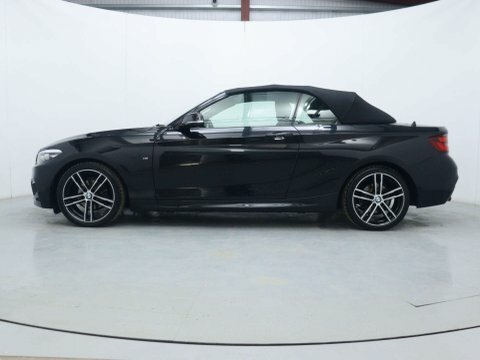 BMW 2 Series Convertible MA20UJT Black #6