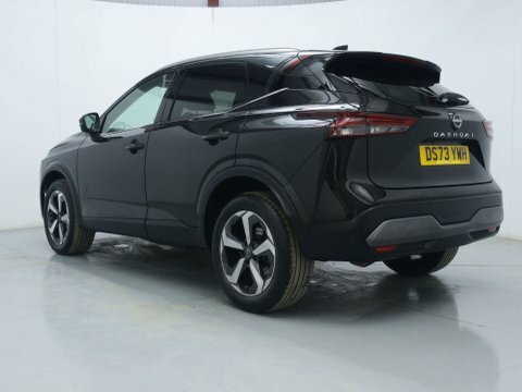 Nissan Qashqai Suv DS73YWH Black #5