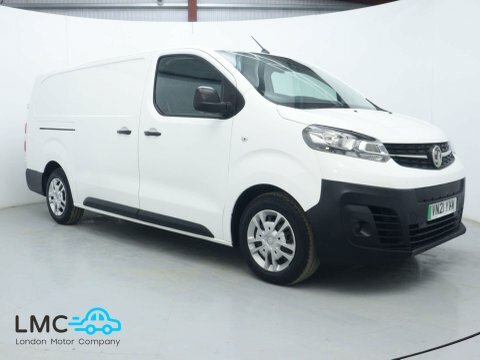 Vauxhall Vivaro Mpv White