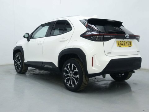 Toyota Yaris Cross Suv LS22YDV White #5