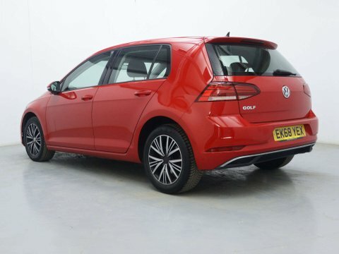 Volkswagen Golf Hatchback EK68YEX Red #5