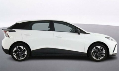 MG MG4 Hatchback GY24JDZ White #3