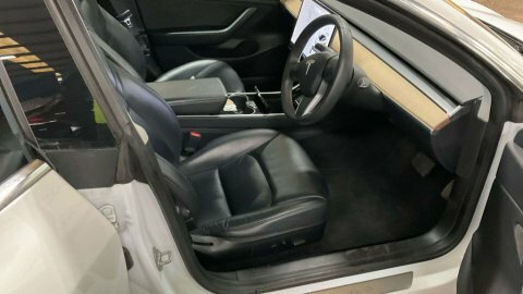 Tesla Model 3 Saloon LG20VJO White #6
