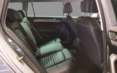 Volkswagen Passat Estate VN23ZRO Grey #5