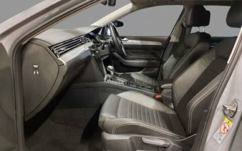 Volkswagen Passat Estate VN23ZRO Grey #6