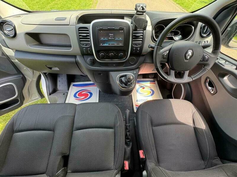 Renault Trafic 1.6 Dci Energy 27 LY66STZ Silver #2