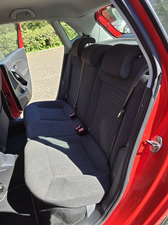 Volkswagen Polo Hatchback Red #5