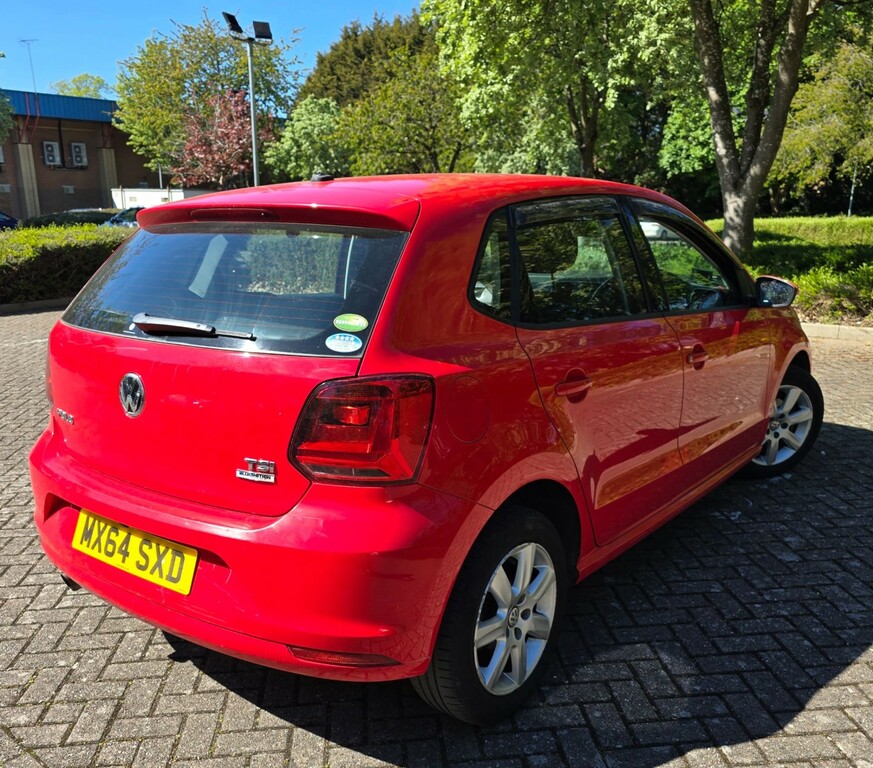 Volkswagen Polo Hatchback Red #2