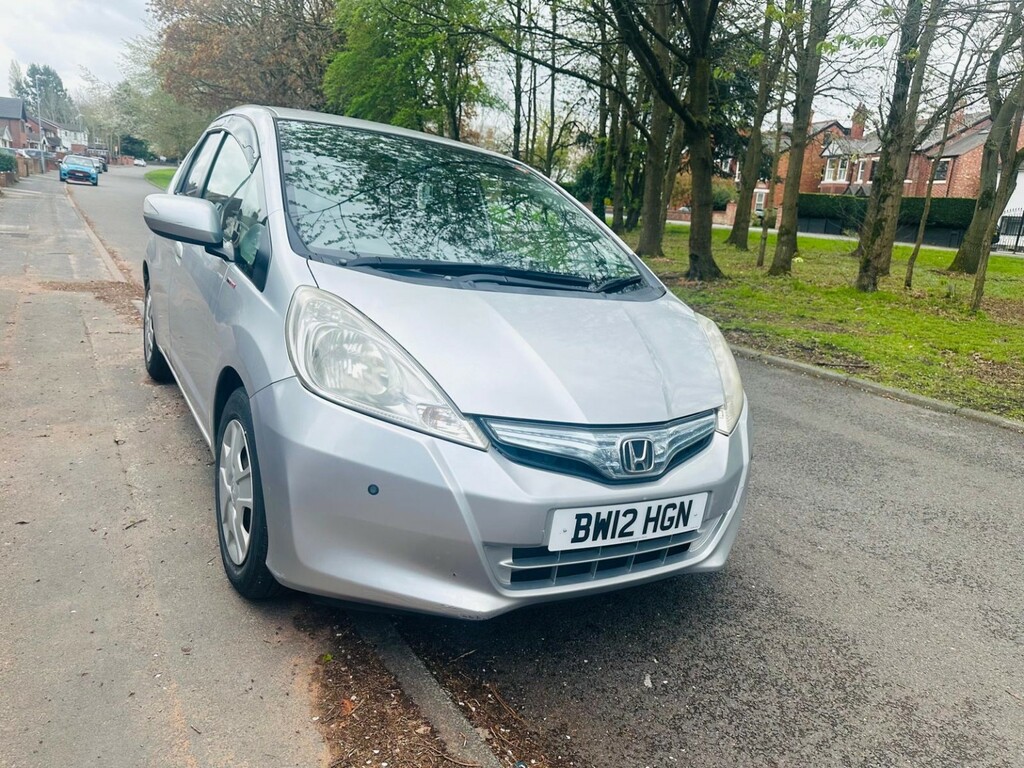 Honda Fit Hatchback BW12HGN Silver #2