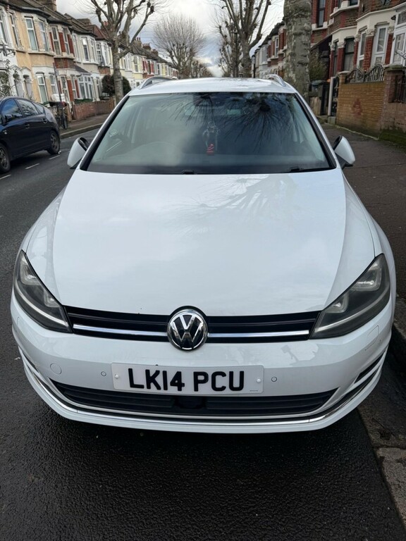 Volkswagen Golf Estate White