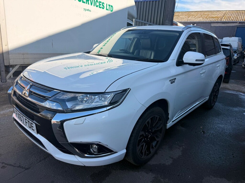 Mitsubishi Outlander 2.0 H 12Kwh 4H FX67FDE White #6