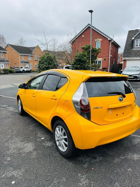 Toyota 4-Runner Hatchback Yellow #5