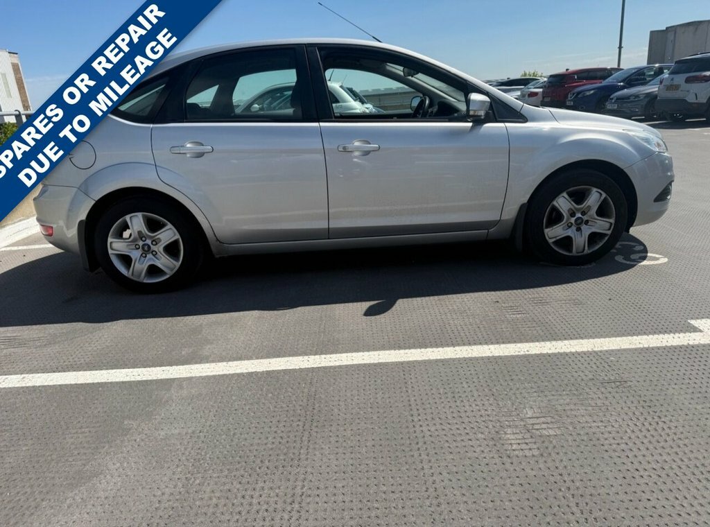 Ford Focus 1.6L Style Silver #6