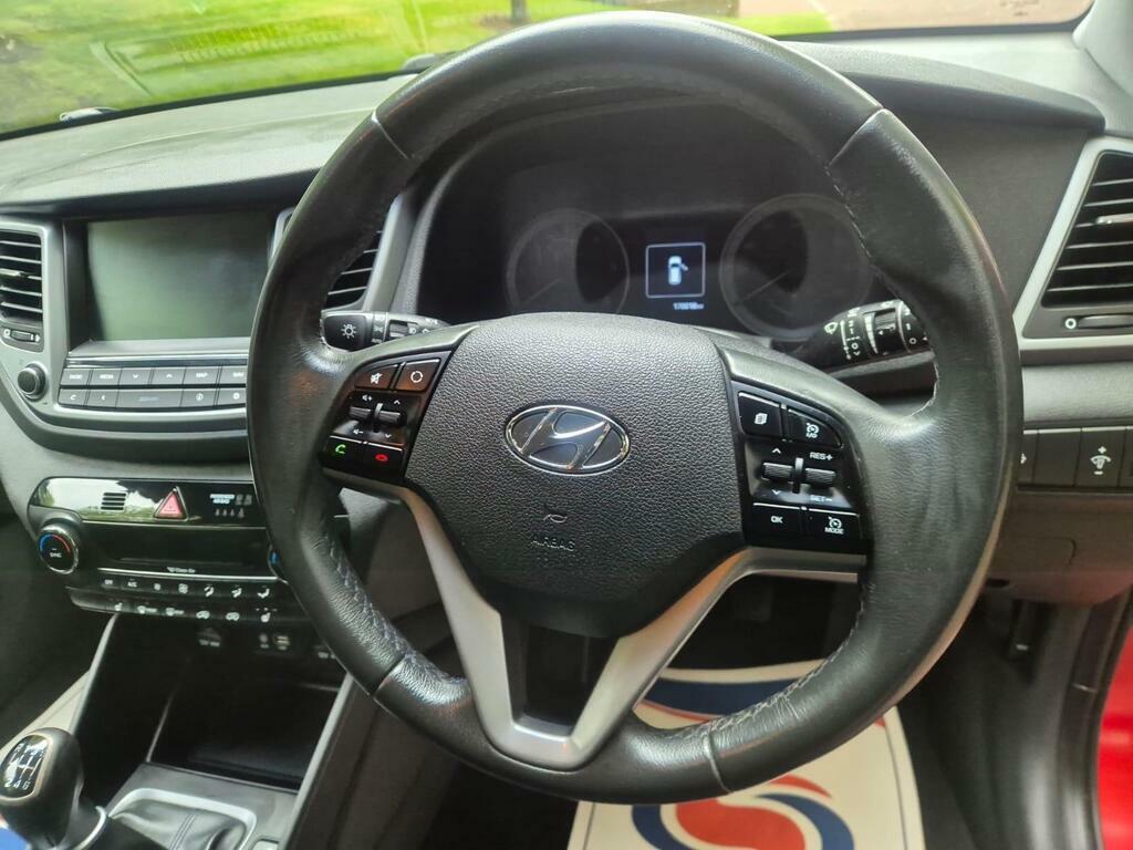Hyundai Tucson 1.7 Crdi Blue Drive Se Nav Euro 6 S S SC66EYT Red #6