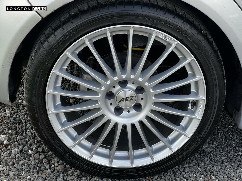 Volkswagen Golf Hatchback Silver #25