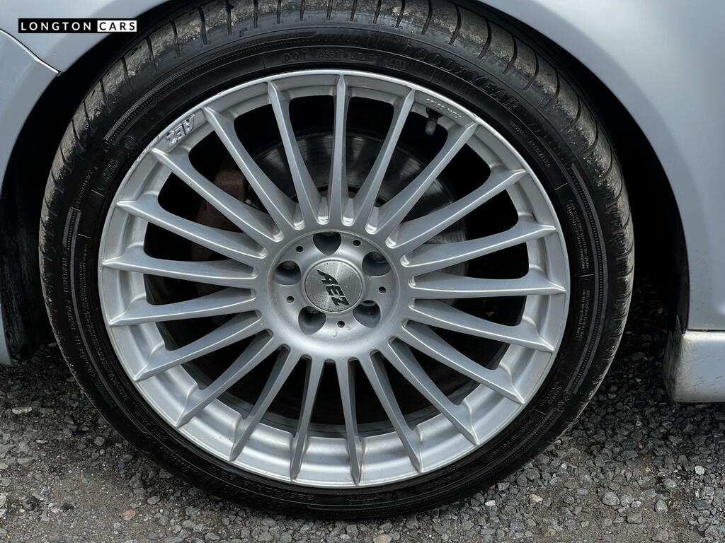 Volkswagen Golf Hatchback Silver #27