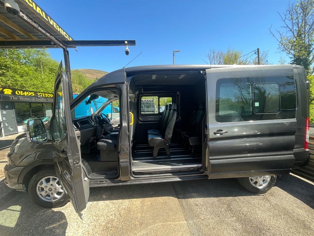 Ford Transit Custom 350 Limited Ecoblue 9 Seater Grey