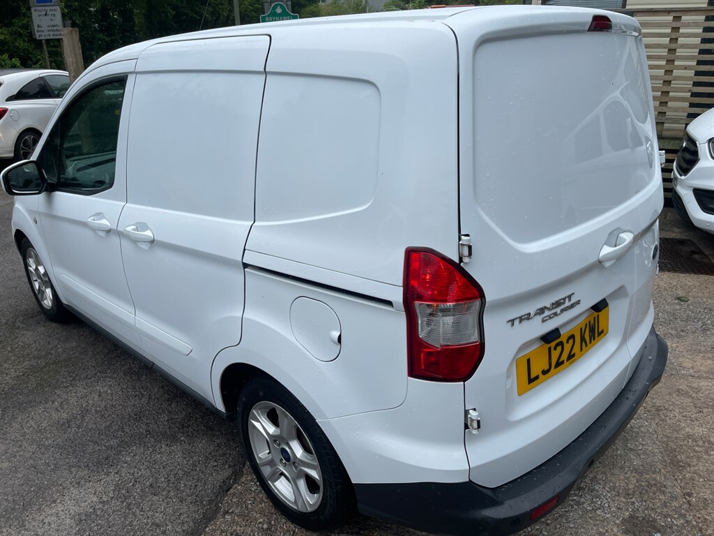Ford Transit Courier Limited Tdci LJ22KWL White #2