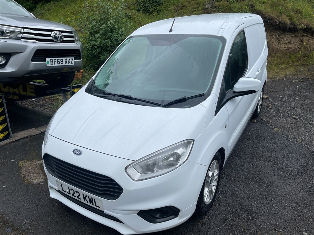 Ford Transit Courier Limited Tdci LJ22KWL White #4