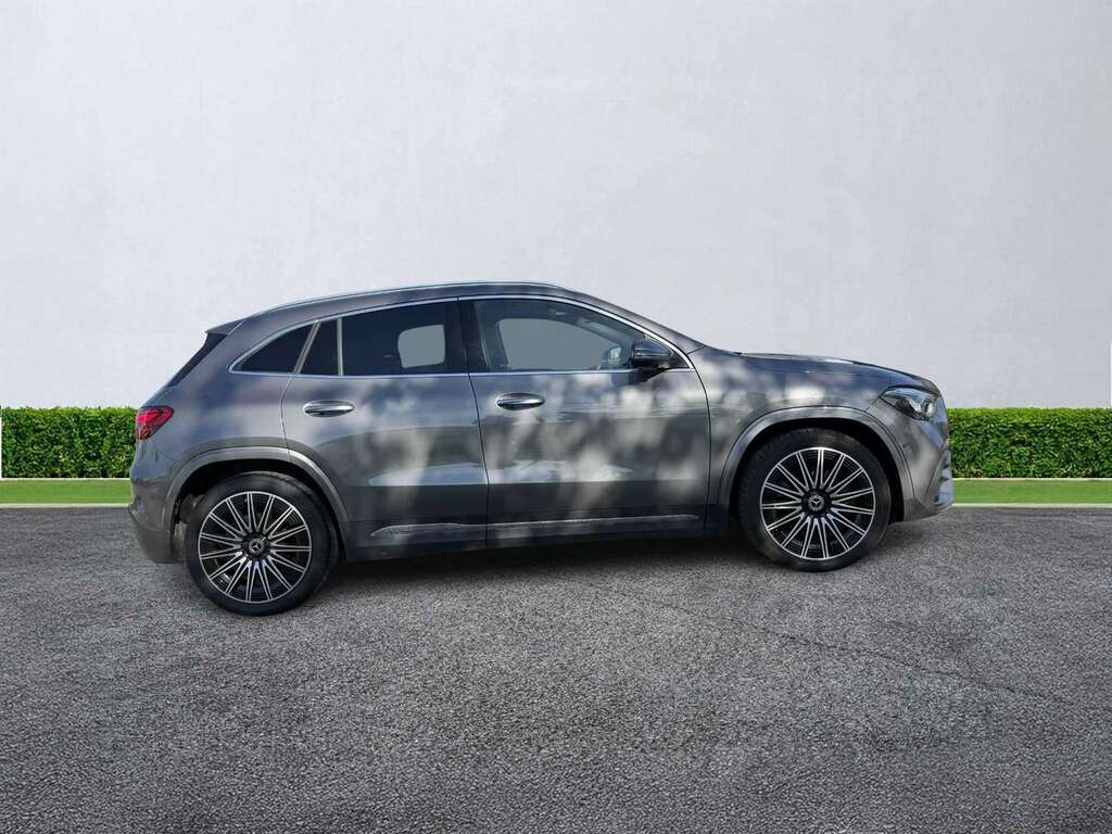 Mercedes-Benz GLA Class Gla 220D 4Matic Amg Line Premium Plus KW74UFV Grey #2